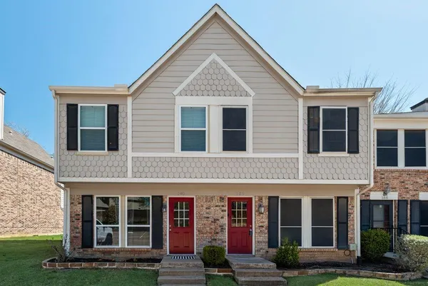 $285,000 | 190 Merlin Way, Euless, TX 76039