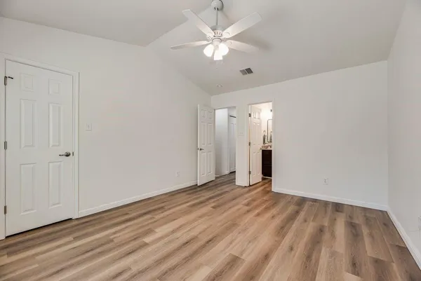 $285,000 | 190 Merlin Way, Euless, TX 76039