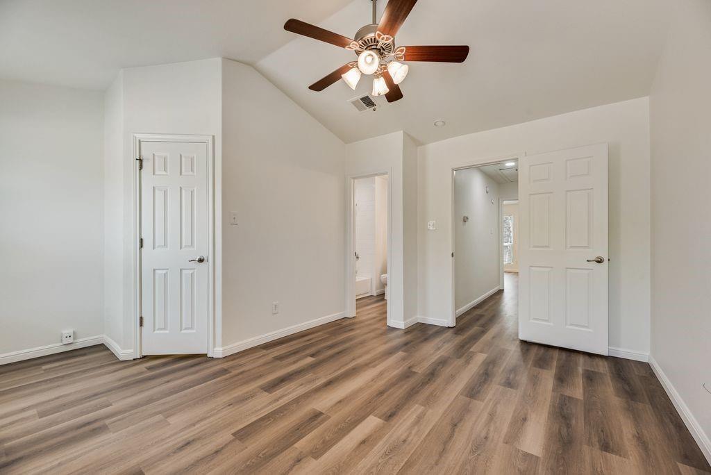 190 Merlin Way Euless, TX 76039 - Photo 31 of 39 Walk-in closet and nook in bedroom #2