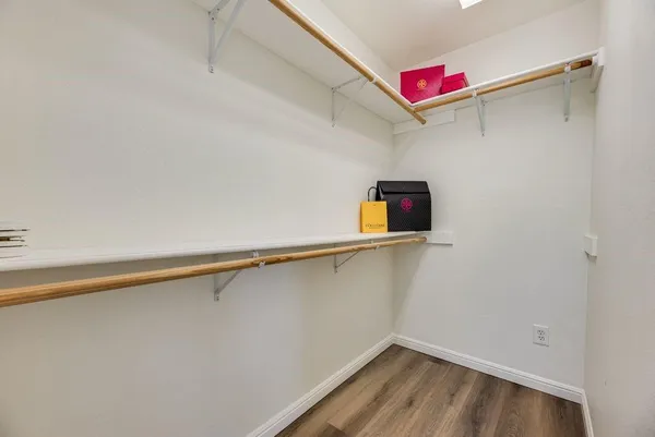 $285,000 | 190 Merlin Way, Euless, TX 76039