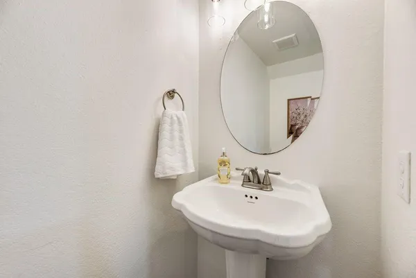 $285,000 | 190 Merlin Way, Euless, TX 76039