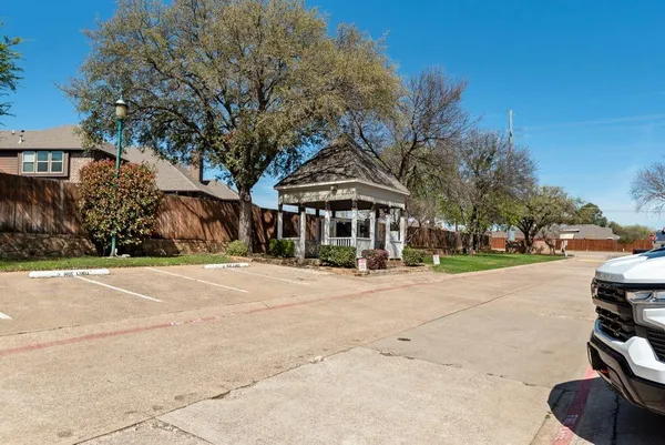 $285,000 | 190 Merlin Way, Euless, TX 76039