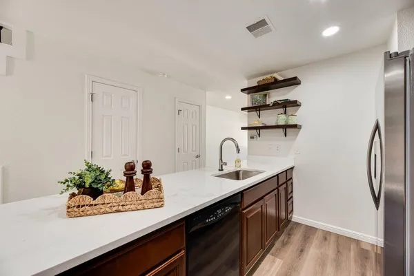 $285,000 | 190 Merlin Way, Euless, TX 76039