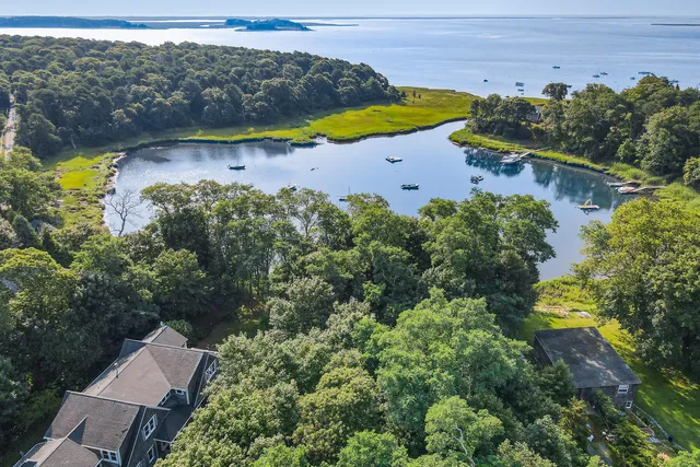 $999,990 | 7 Lockwood Lane, Orleans, MA 02653