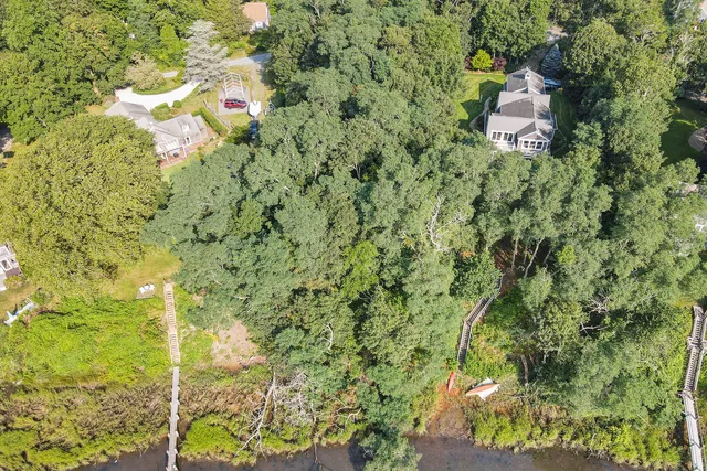 $999,990 | 7 Lockwood Lane, Orleans, MA 02653