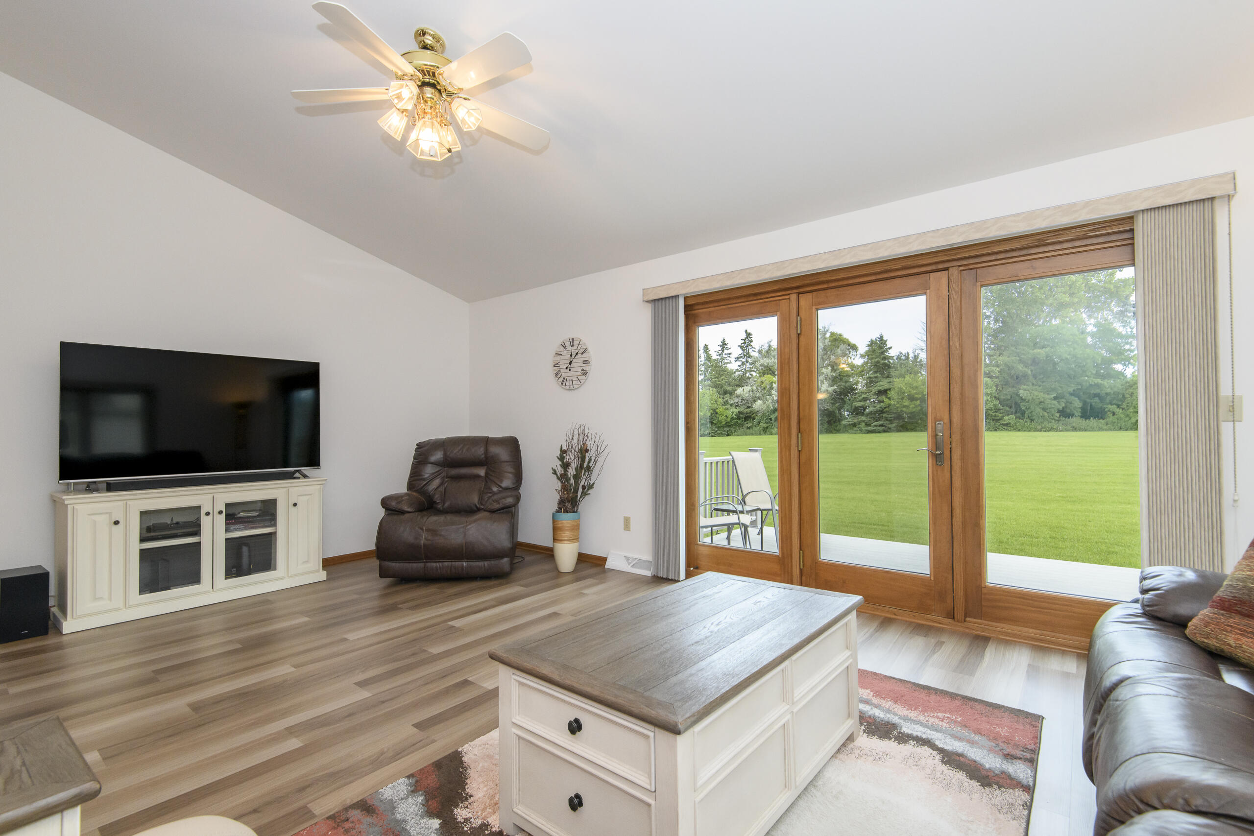 W178N9858 Riversbend Circle East, Unit D95 Germantown, WI 53022 - Photo 11 of 27 So much green space and privacy!