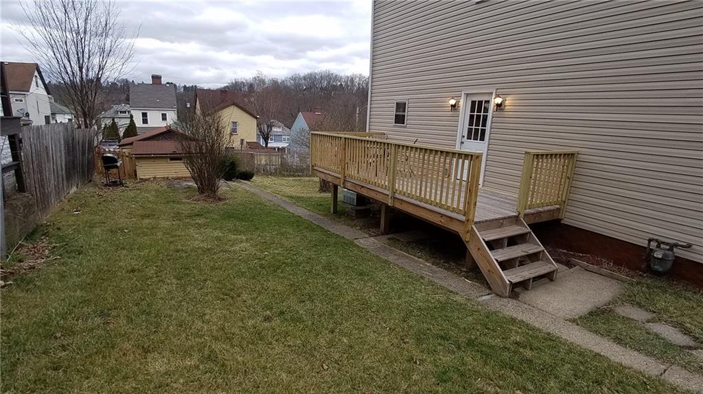 13 Spring Street Etna, PA 15223 - Photo 14 of 25 Side yard