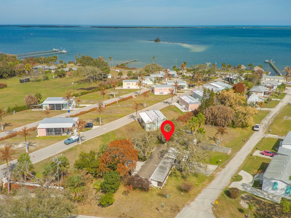 7380 129th Street Sebastian, FL 32958 - Photo 2 of 36 a view of a ocean