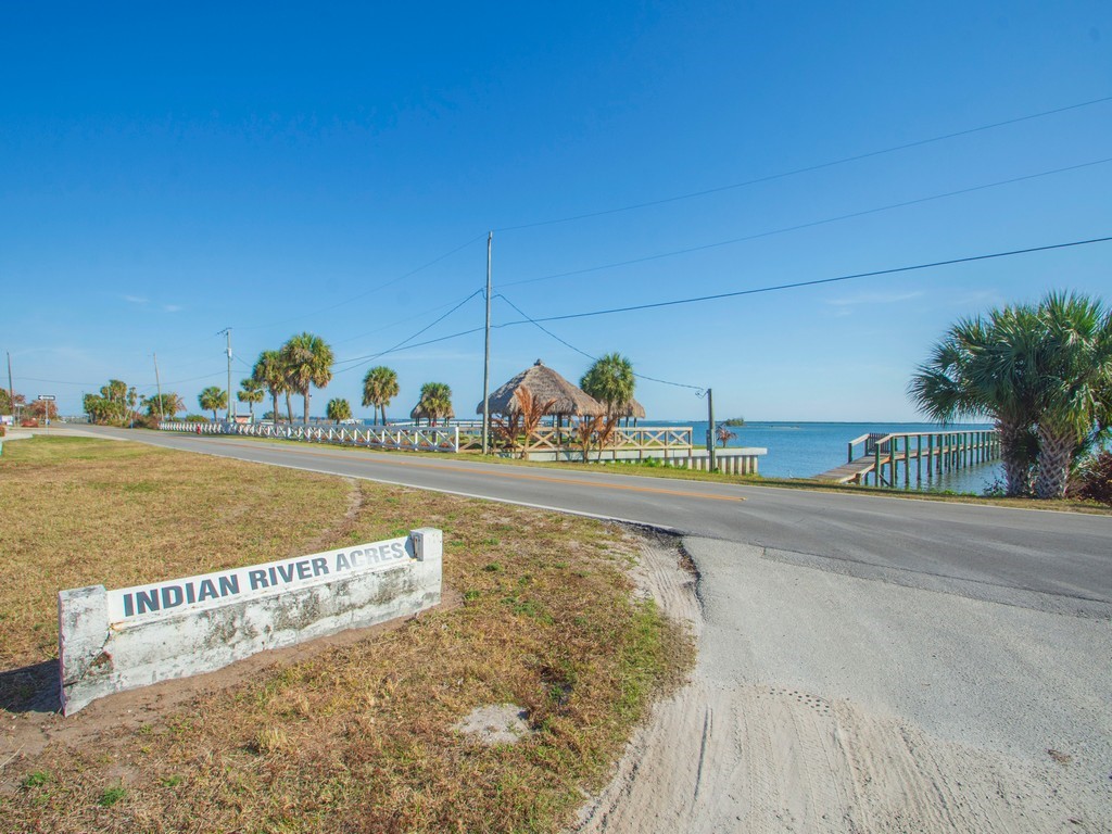 7380 129th Street Sebastian, FL 32958 - Photo 29 of 36 a view of swimming pool and an ocean view