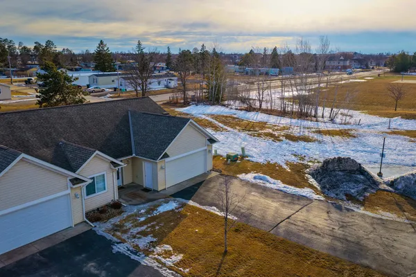 $258,500 | 732 31st Street Northwest, Bemidji, MN 56601