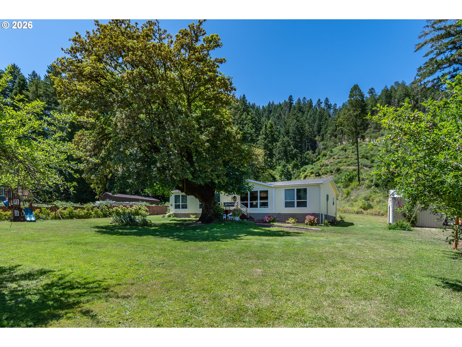 5833 Hubbard Creek Road Umpqua, OR 97486 - Photo 36 of 48 Yard