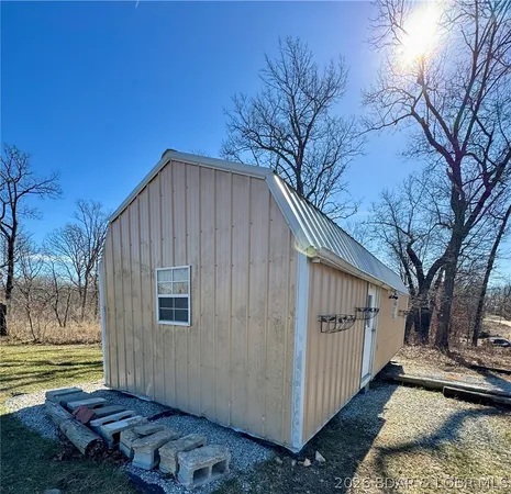 $160,000 | 11684 Forest Drive, Versailles, MO 65084