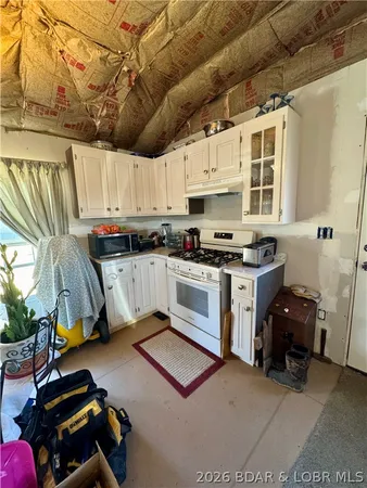 $160,000 | 11684 Forest Drive, Versailles, MO 65084