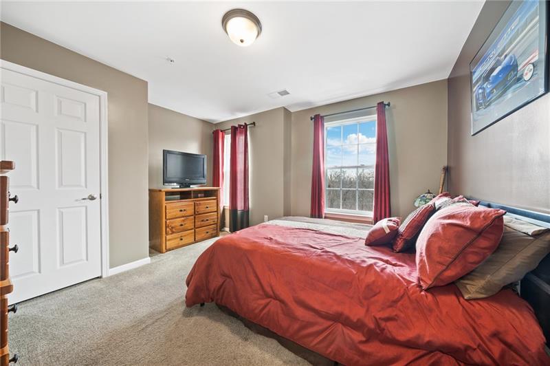 327 Maple Ridge Drive Canonsburg, PA 15317 - Photo 19 of 21 Gallery Image 19