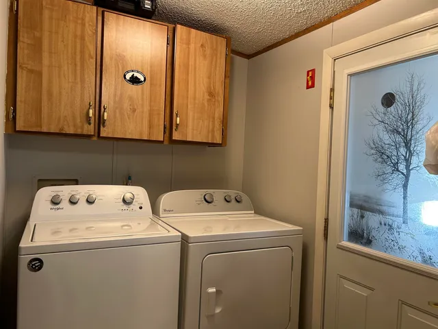 $329,900 | 26 Dalton Road, Pittsburg, NH 03592