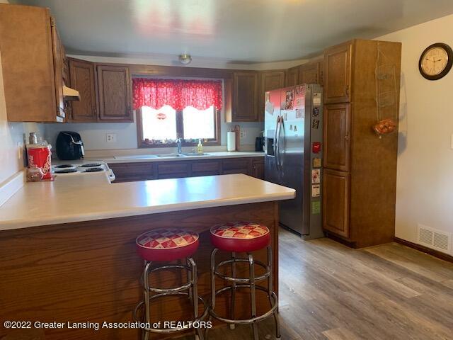 10502 South Tallman Road Eagle, MI 48822 - Photo 3 of 33 IMG_4129