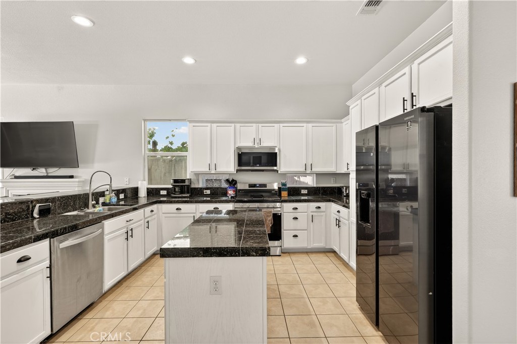 860 Sandstone Way Atwater, CA 95301 - Photo 16 of 47