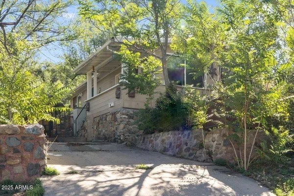 $450,000 | 337 South Pleasant Street, Prescott, AZ 86303