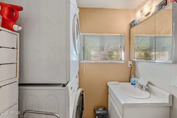 $450,000 | 337 South Pleasant Street, Prescott, AZ 86303