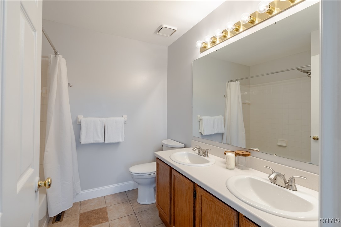 4625 Regiment Way Manlius, NY 13104 - Photo 24 of 33