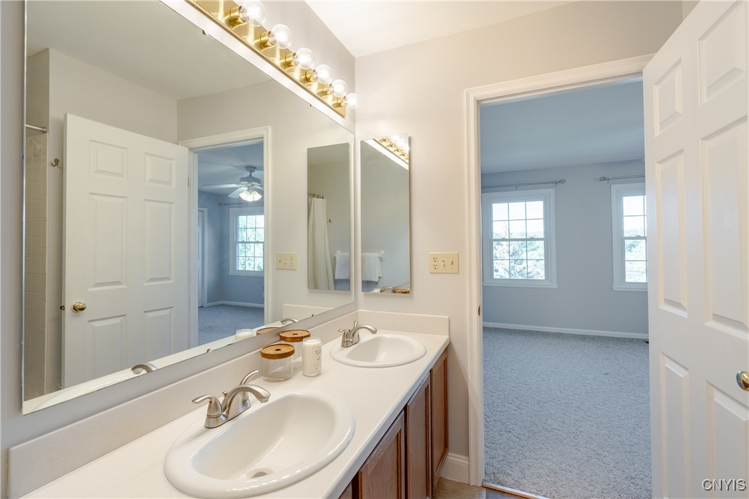 4625 Regiment Way Manlius, NY 13104 - Photo 25 of 33