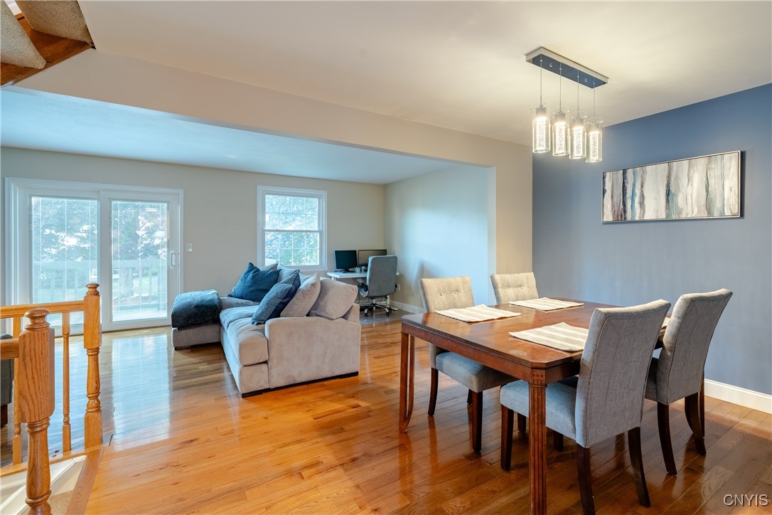 4625 Regiment Way Manlius, NY 13104 - Photo 8 of 33