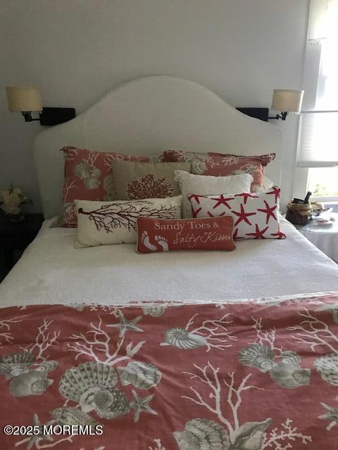 508 Passaic Avenue Spring Lake, NJ 07762 - Photo 10 of 18 a bedroom with a bed and a window