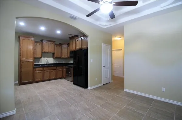 $900,000 | 724 West Kleberg Avenue, Kingsville, TX 78363