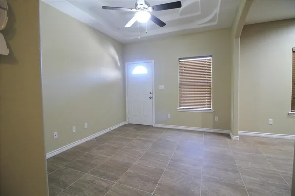 $900,000 | 724 West Kleberg Avenue, Kingsville, TX 78363