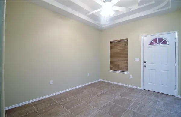 $900,000 | 724 West Kleberg Avenue, Kingsville, TX 78363