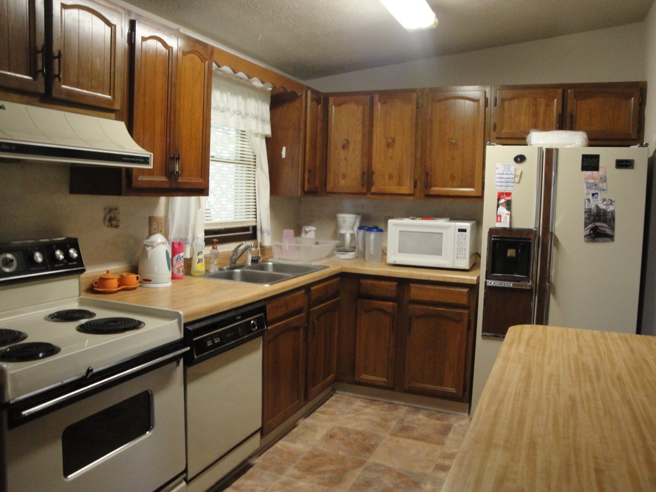 1 Rt Marlinton, WV 24954 - Photo 2 of 13 Kitchen View 2