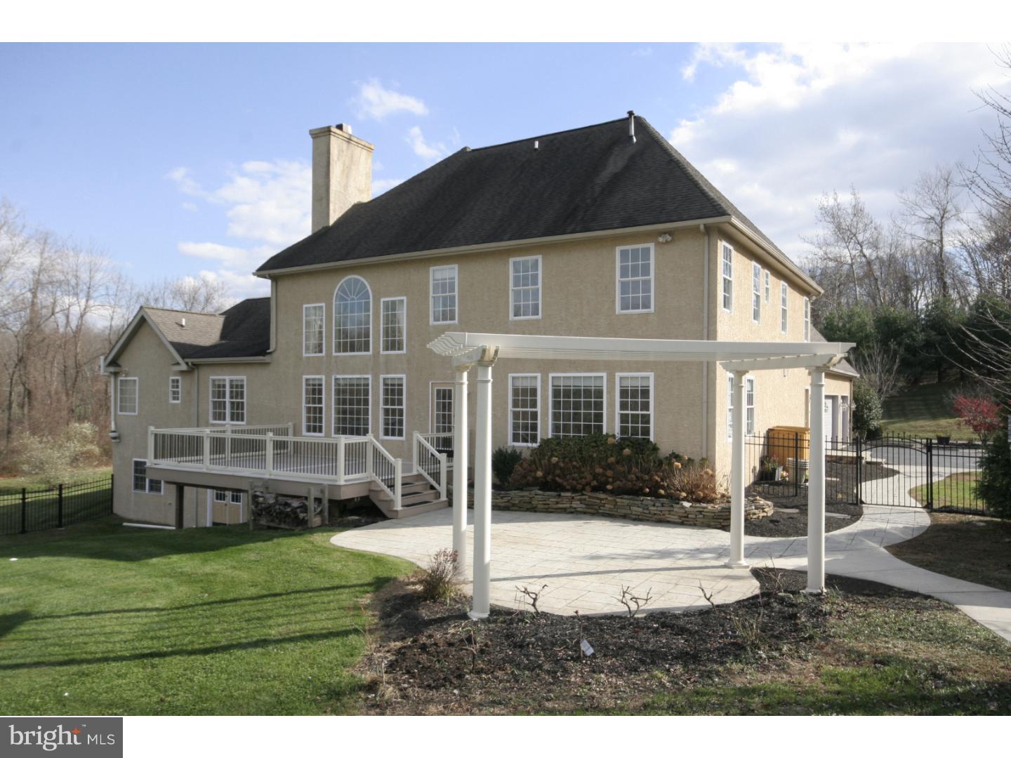 985 7 Oaks Road Chester Springs, PA 19425 - Photo 2 of 25 Exterior Back