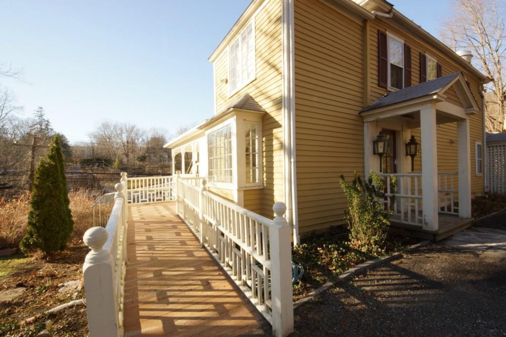18 East Shore Road Washington, CT 06777 - Photo 1 of 1 Gallery Image 1