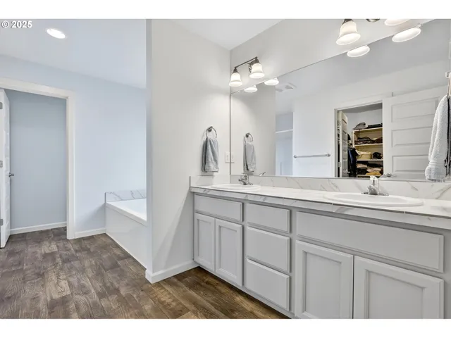 $599,950 | 6207 Northeast 133rd Way, Vancouver, WA 98686