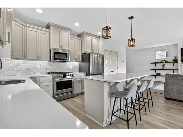 $599,950 | 6207 Northeast 133rd Way, Vancouver, WA 98686