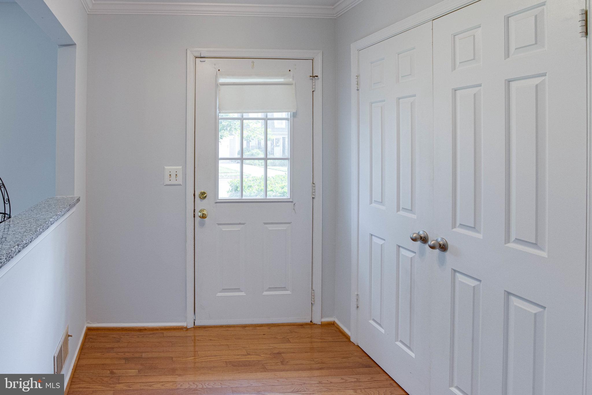 5990 Powell's Landing Road Burke, VA 22015 - Photo 4 of 58 Gallery Image 4