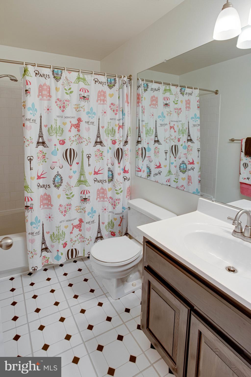 5990 Powell's Landing Road Burke, VA 22015 - Photo 33 of 58 Gallery Image 33
