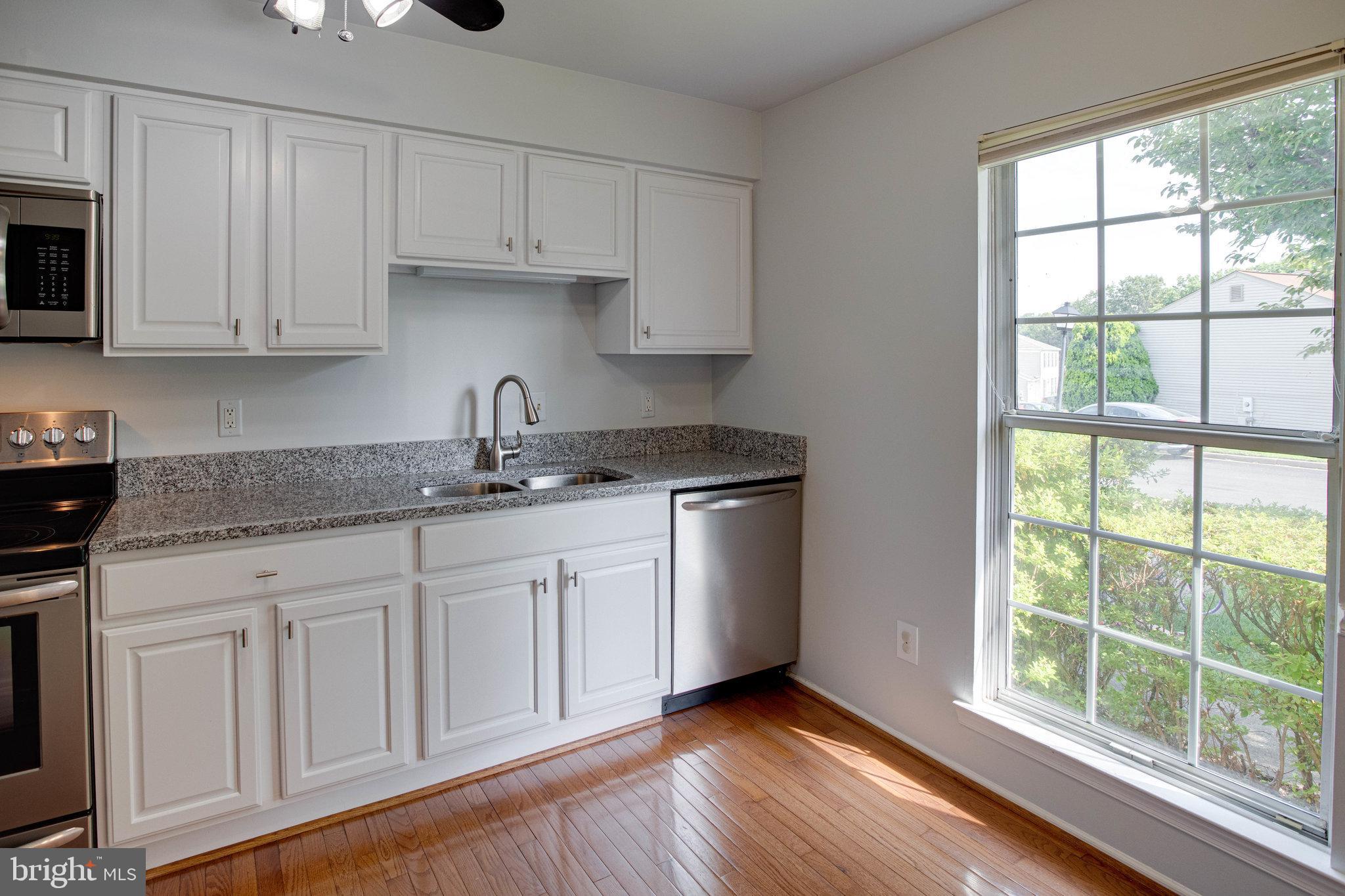 5990 Powell's Landing Road Burke, VA 22015 - Photo 9 of 58 Gallery Image 9