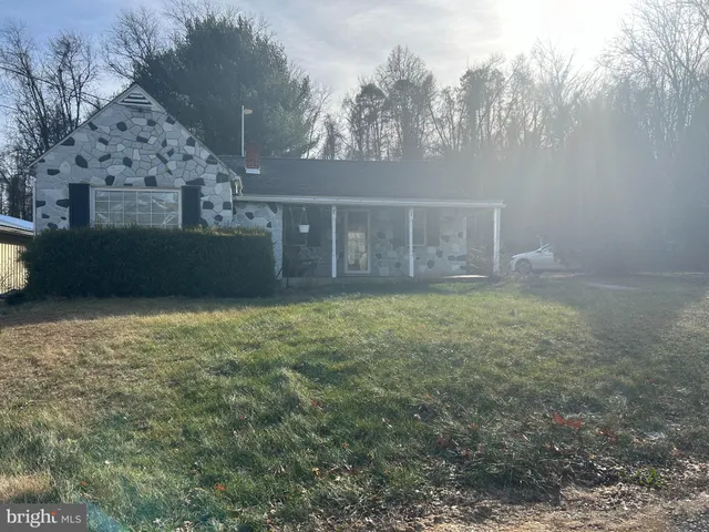 $205,000 | 8102 Us Highway, McVeytown, PA 17051