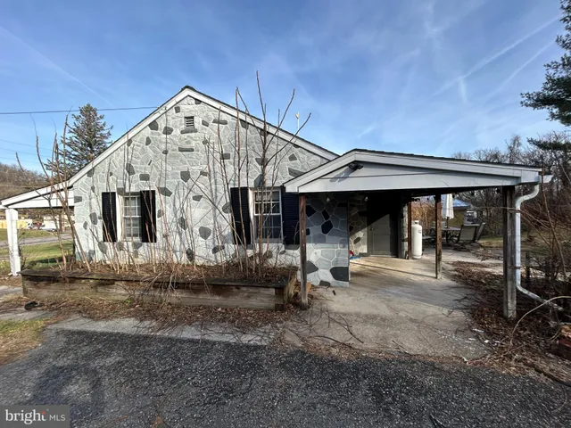 $205,000 | 8102 Us Highway, McVeytown, PA 17051