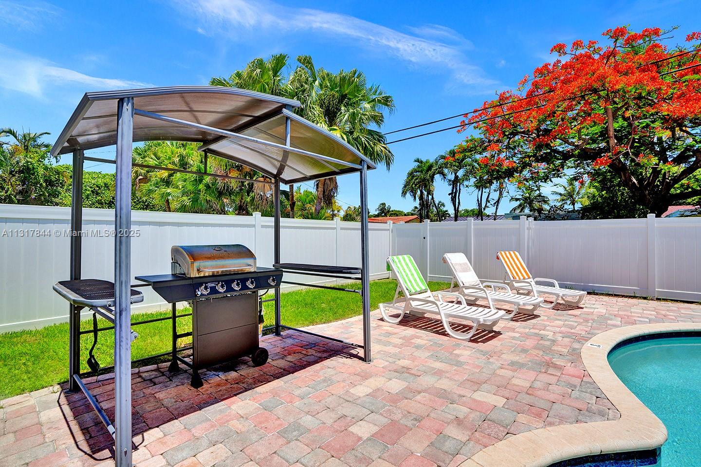 1301 Rodman Street Hollywood, FL 33019 - Photo 4 of 48