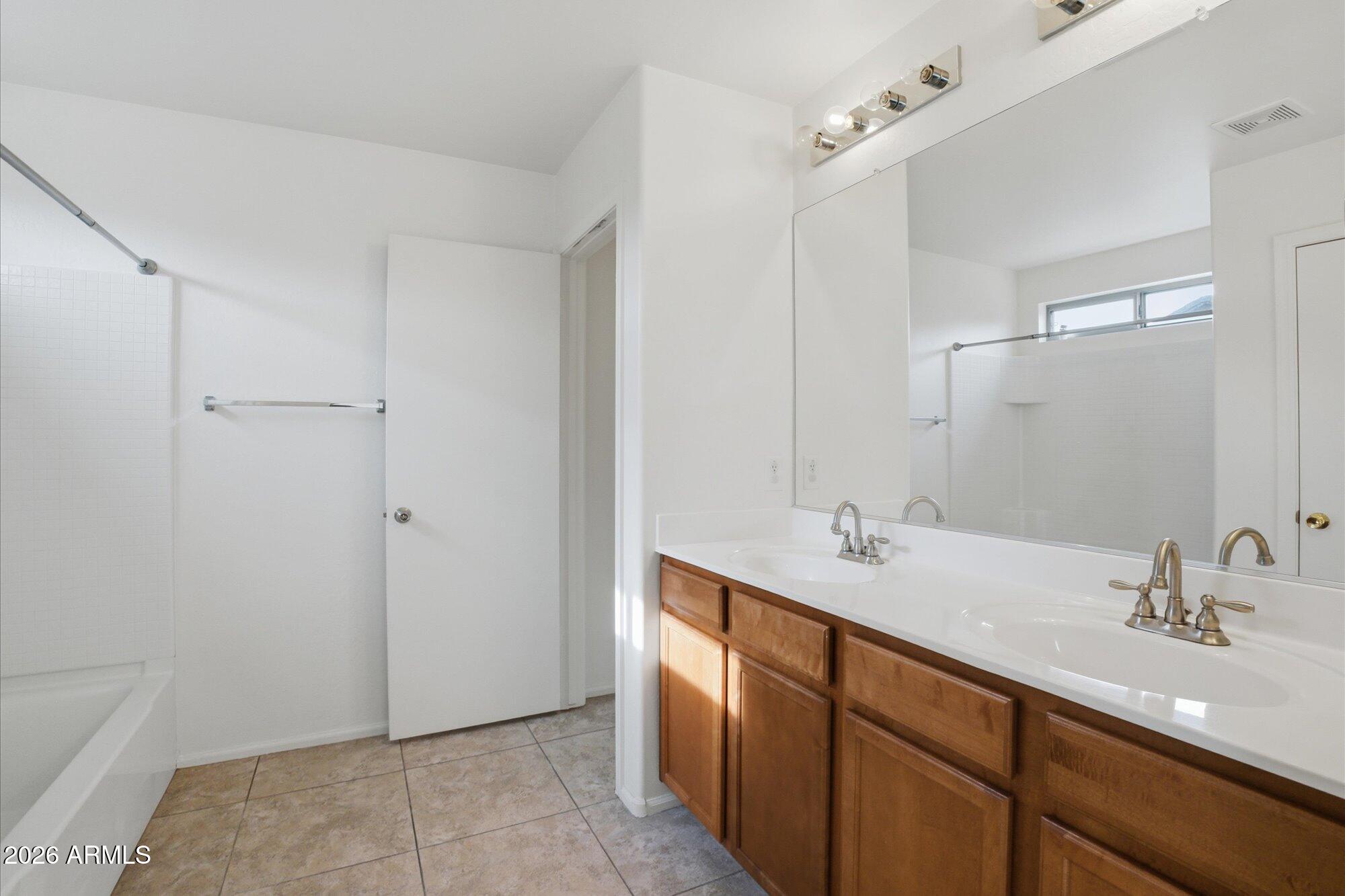 4637 West Carson Road Laveen, AZ 85339 - Photo 24 of 32 PRIMARY BATH 1