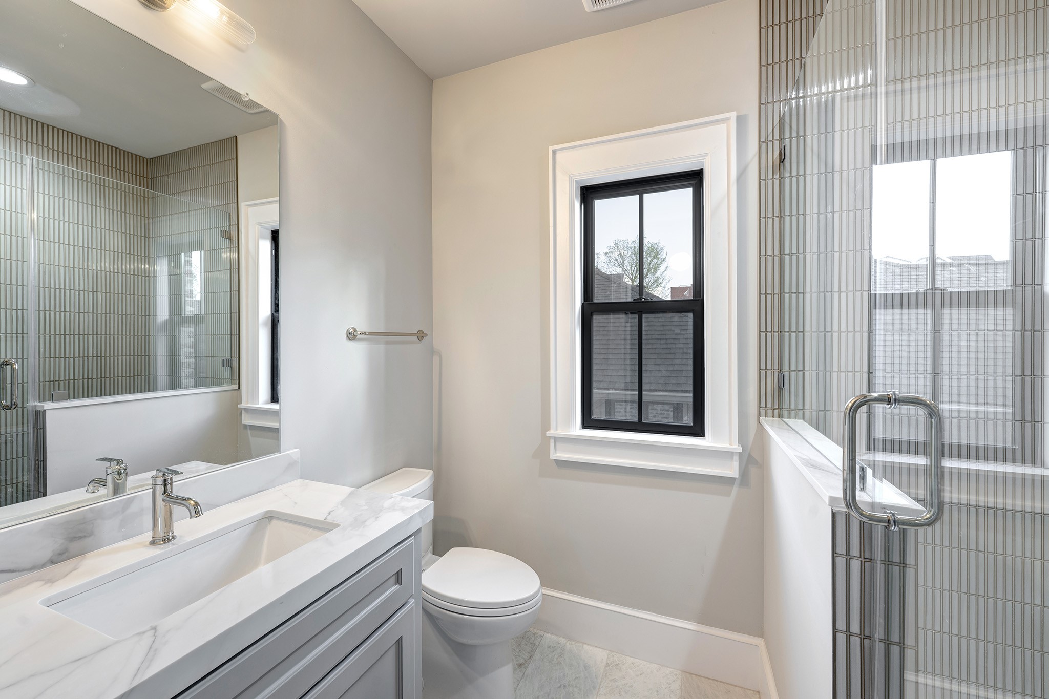 4819 Mandell Street Houston, TX 77006 - Photo 18 of 35