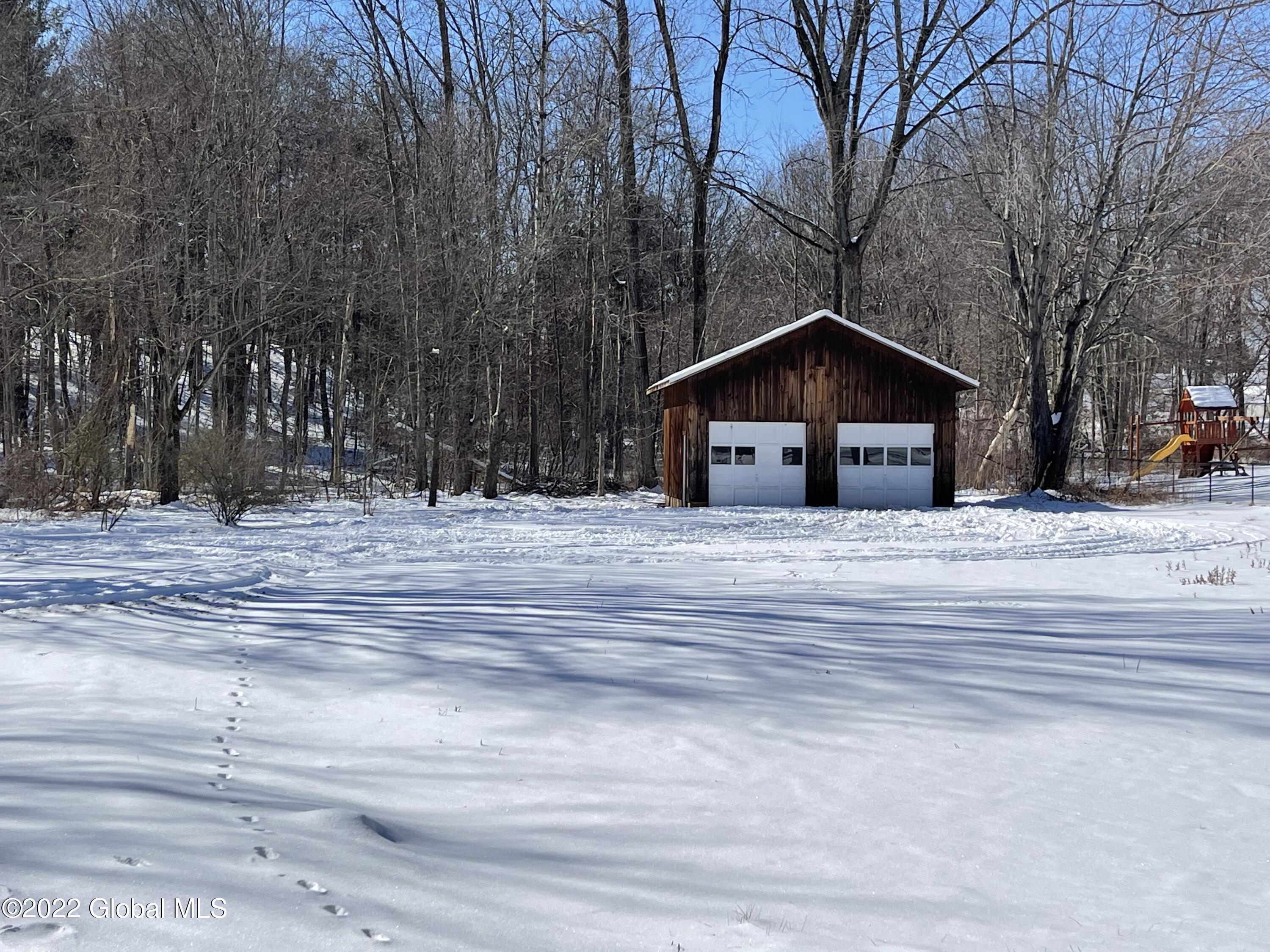 82 Werner Road Halfmoon, NY 12065 - Photo 5 of 42 IMG_0785