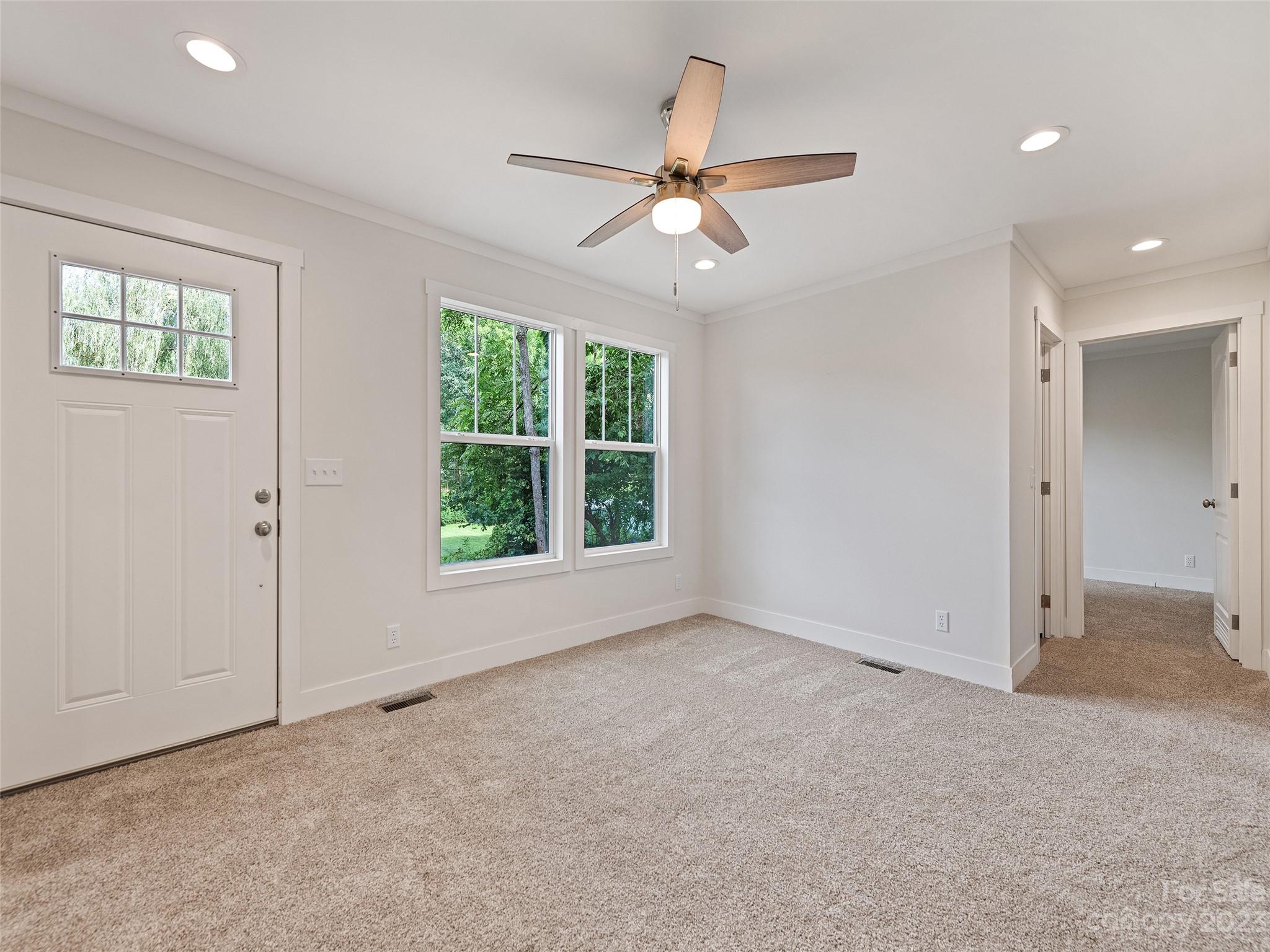 174 Brookside Street Clyde, NC 28721 - Photo 12 of 24 Gallery Image 12