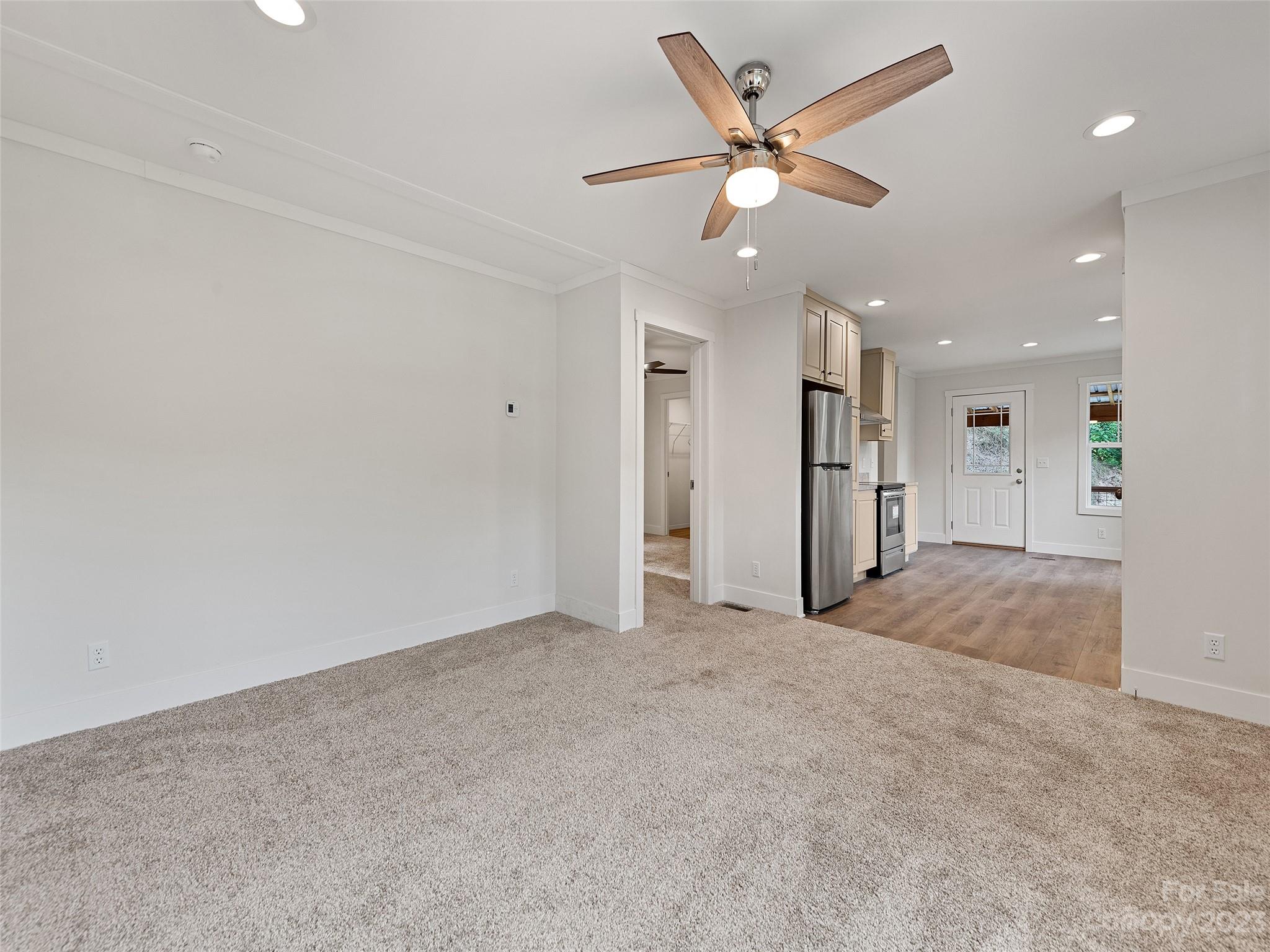 174 Brookside Street Clyde, NC 28721 - Photo 13 of 24 Gallery Image 13