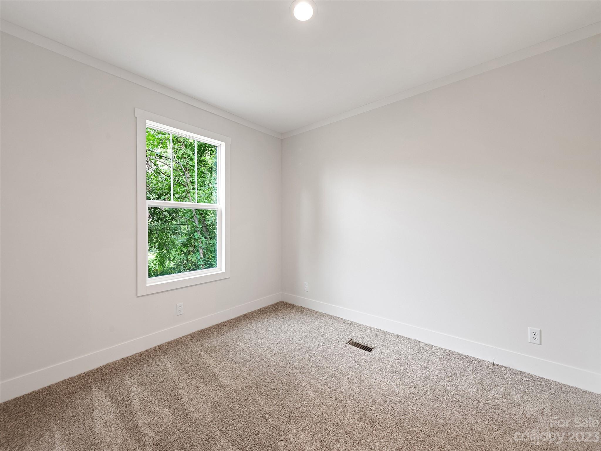 174 Brookside Street Clyde, NC 28721 - Photo 22 of 24 Gallery Image 22