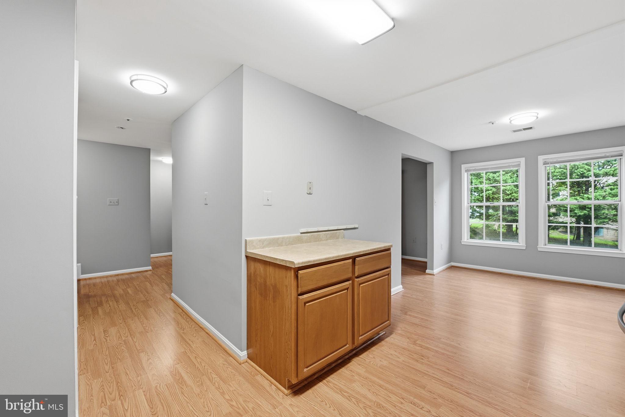 11129 Halterpath Trail Manassas, VA 20109 - Photo 14 of 28 Dining Area & Kitchen