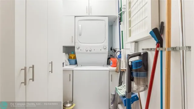 $565,000 | 180 Isle Of Venice Drive, Unit 127, Fort Lauderdale, FL 33301