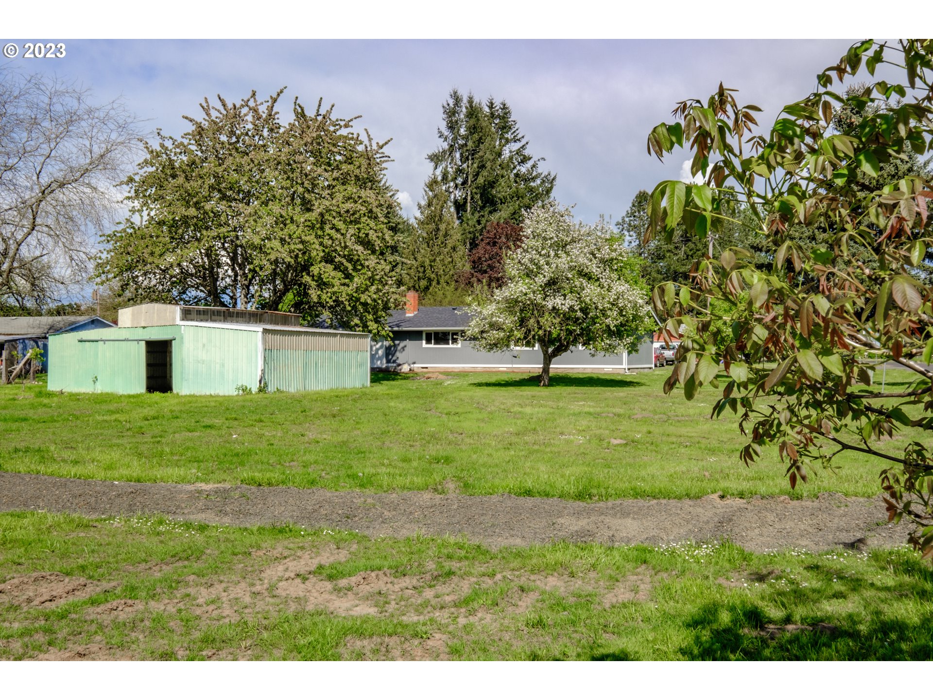 36362 Leslie Road Scio, OR 97374 - Photo 33 of 41 Gallery Image 33